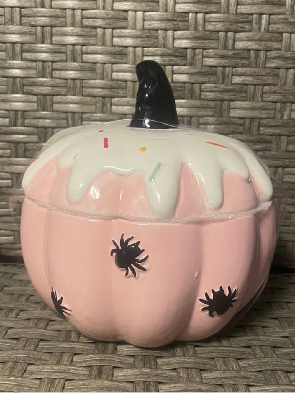 & Other Stories Pink Pumpkin Ceramic Trinket Jar with White Frosting